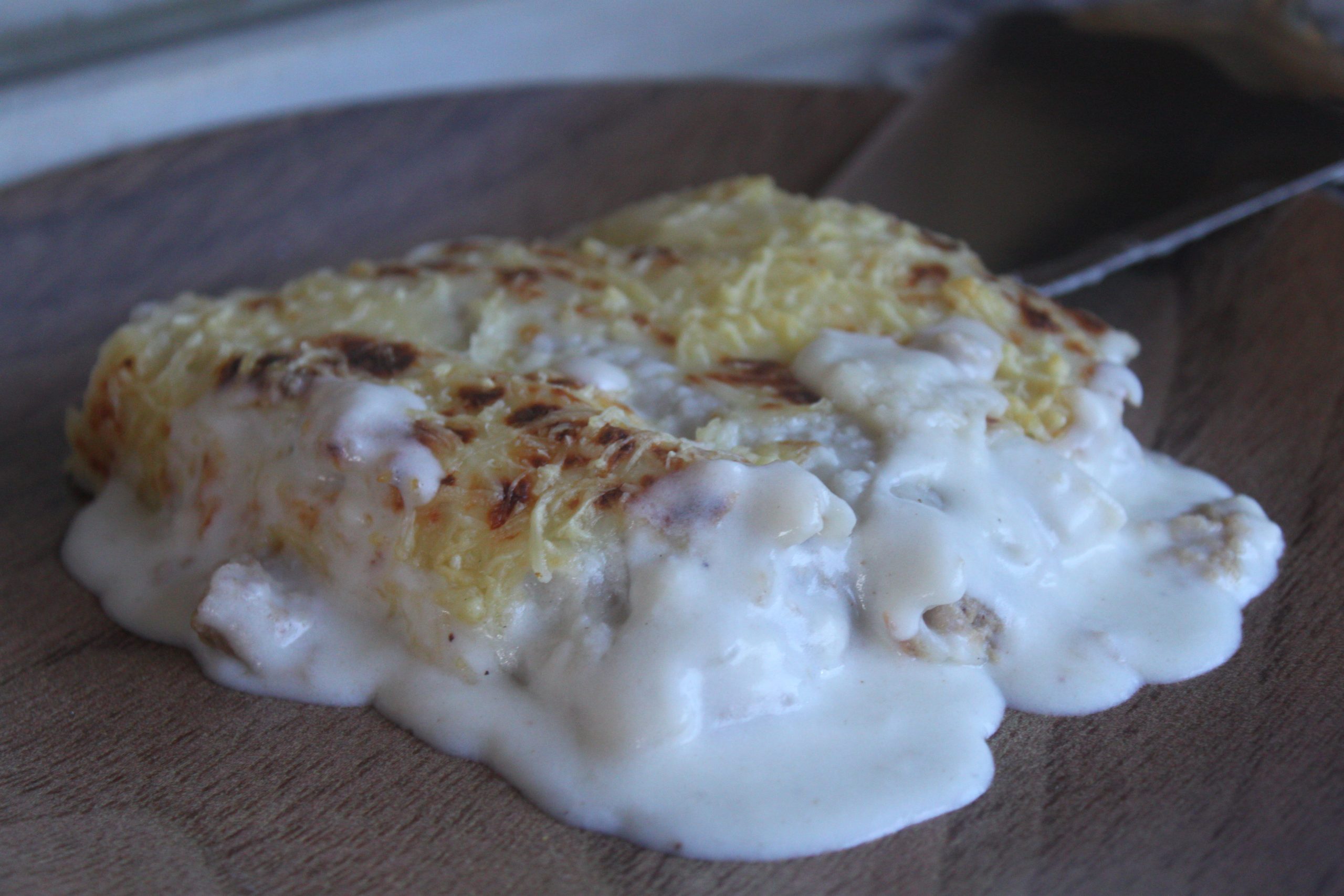 Canelones gratinados al salir del horno