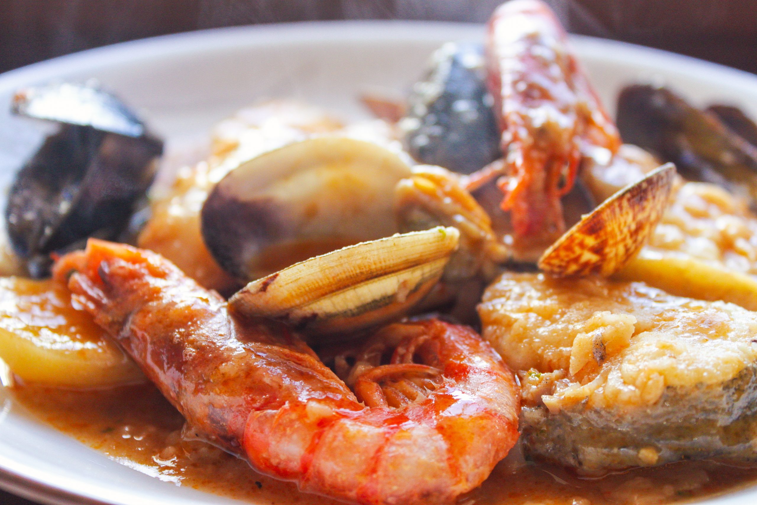 Zarzuela de pescado tradicional